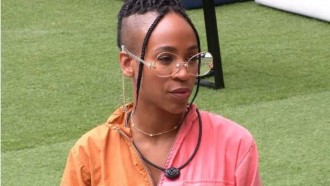 BBB21: Karol Conka cria teoria que Arcrebiano quem deu em cima dela 