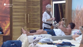 Bebezão 'invade' cama de Andréa Nóbrega; veja reação da peoa