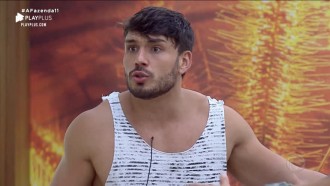 Casa pega fogo após a volta de Lucas como Fazendeiro