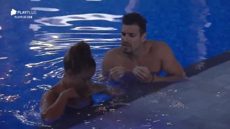 Em DR na piscina, Guilherme troca os nomes e chama Bifão de Tati