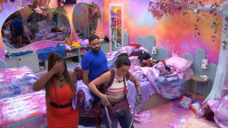Giovanna decide mudar de quarto no BBB 24