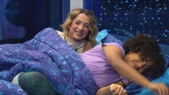 Milena alerta Samira no BBB 26: 'Aquele povo comeu seu cérebro'