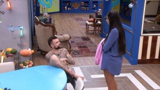 'Não sou babaca, desculpa', diz Vinicius para sister no BBB 24