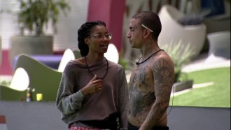 Tina comenta Poder Supremo de MC Guimê: 'Meu parça'