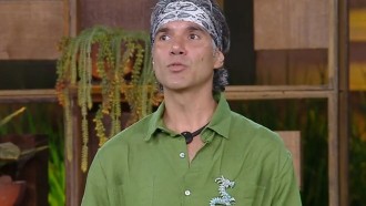 Fernando paga caro por barracos e é eliminado com rejeição de A Fazenda 17