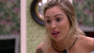 Jéssica lamenta com Kaysar: 'A gente errou feio'