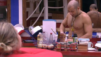 Kaysar sobre voto em Gleici: 'Não votaria nela nem que a vaca tussa'