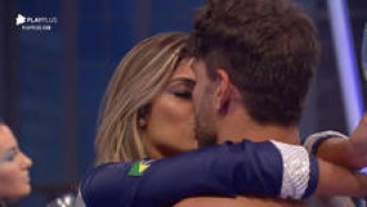 Relembre os momentos românticos entre Hari e Lucas