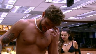 Resumo BBB: Ana Clara dá aula de 'quadradinho' e Paula conforta Ayrton