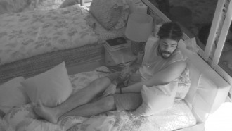 Viegas comenta com Caruso: 'O único que não tem lado é o Kaysar'