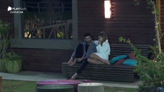 ‘Você foi um presente para mim’, diz Aricia para Netto