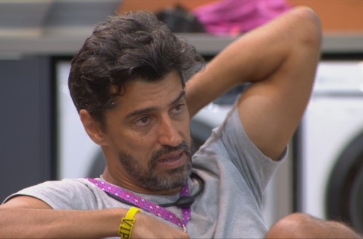 Alberto Cowboy critica Ana Paula Renault: 'Vazia e mimadinha'