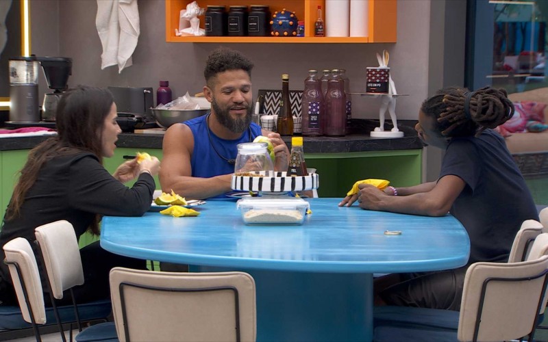 Wanessa comemora duas semanas no BBB 24: 